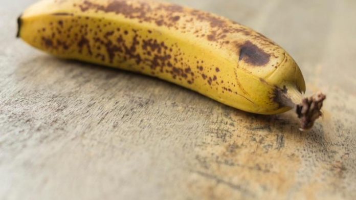 Evo šta će vam se dogoditi ako budete jeli banane s tamnim tačkama